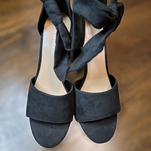 New Lexi And Abbie| Black Lyndia Heel 8 - Picture 7 of 11